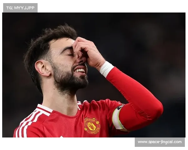 曼联名宿内维尔盛赞B费表现，称球队展现传统DNA精神